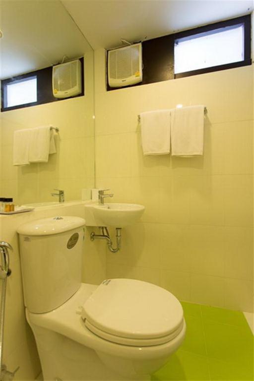 Sf Biz Hotel Khon Kaen Phòng bức ảnh