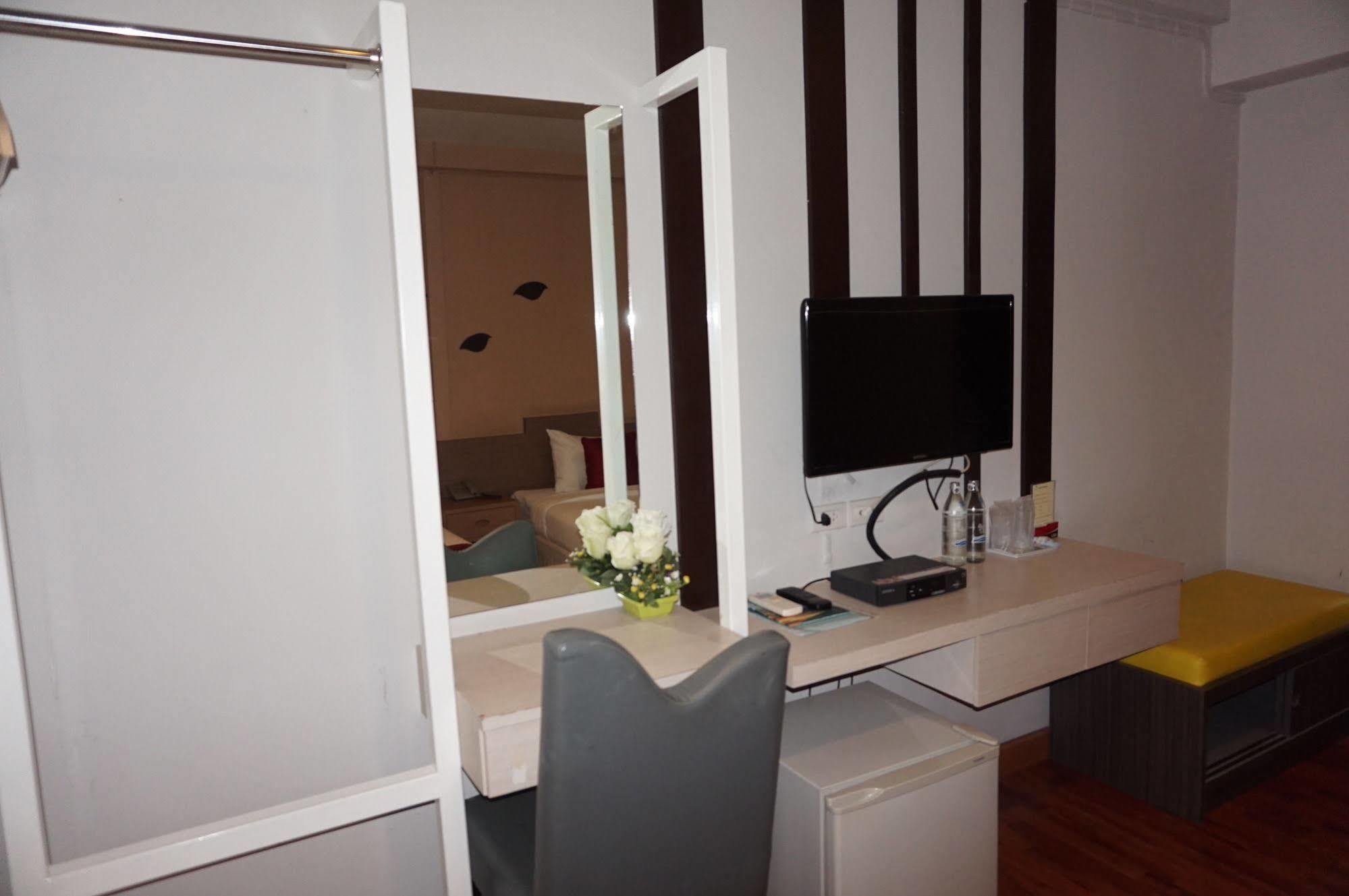 Sf Biz Hotel Khon Kaen Ngoại thất bức ảnh